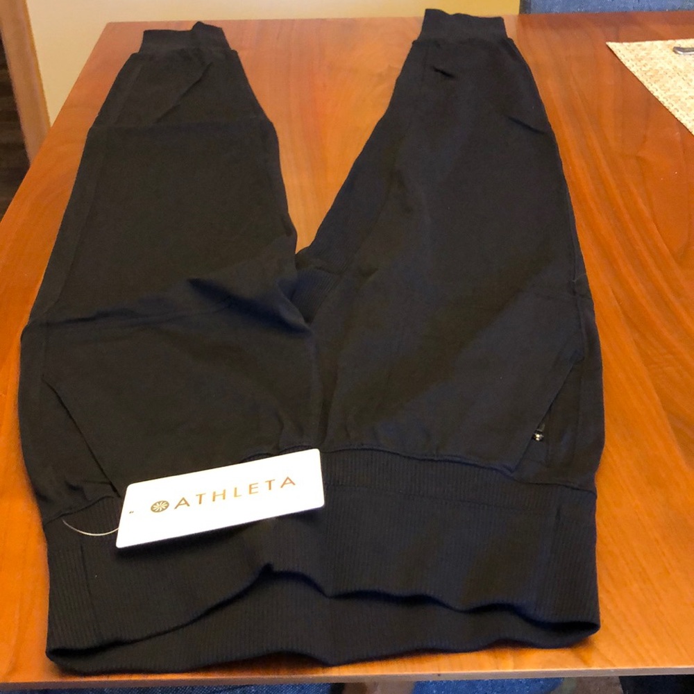 Athleta Venice Jogger pants for women/girls. New.